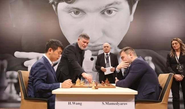 Сегодня пройдут очередные встречи шахматного турнира «Мемориал Вугара Гашимова»