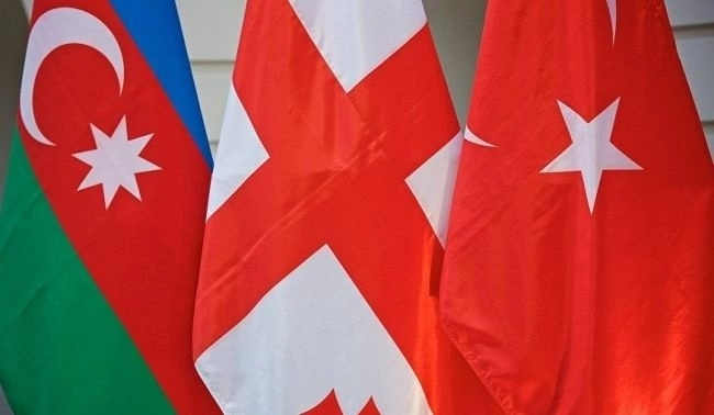 Состоится трехсторонняя встреча министров обороны Азербайджана, Турции и Грузии