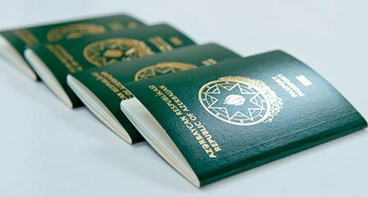Нелегально проживающие в Турции граждане Азербайджана получили паспорта