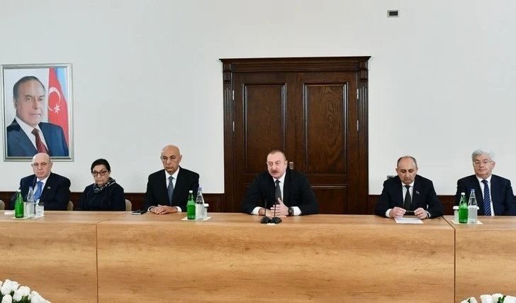 Ильхам Алиев: Должны быть восстановлены права западных азербайджанцев, неоднократно подвергавшихся депортации