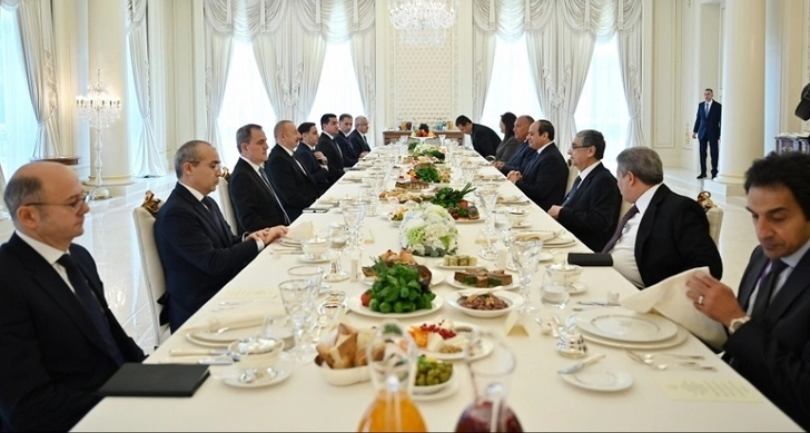От имени Ильхама Алиева был дан обед в честь Президента Египта - ВИДЕО