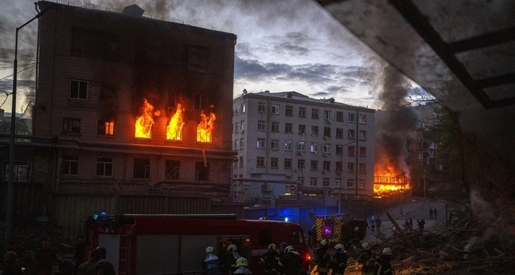 В Харькове ракета попала в жилой дом, есть жертвы - ФОТО/ВИДЕО