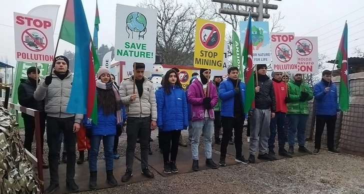 Акция азербайджанских экоактивистов на дороге Лачын - Ханкенди продолжается 51 день