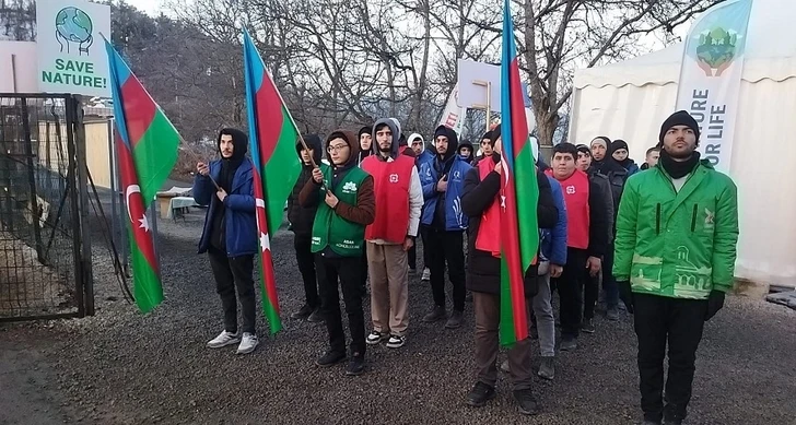 Акция азербайджанских экоактивистов на дороге Лачын - Ханкенди продолжается 52 день