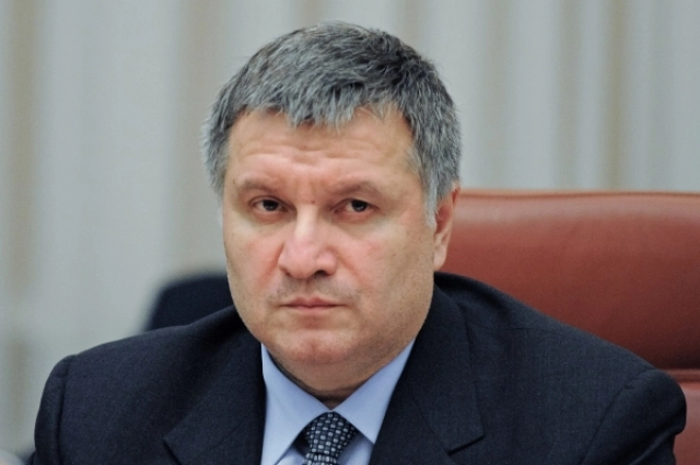Бывший глава МВД Украины армянского происхождения объявлен в розыск в связи с крушением вертолета
