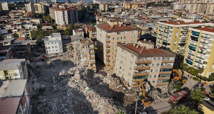 Международный центр Низами Гянджеви направил помощь Турции - ФОТО/ВИДЕО