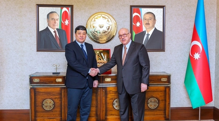 Азербайджан и Кыргызстан обсудили сотрудничество в области гражданской авиации