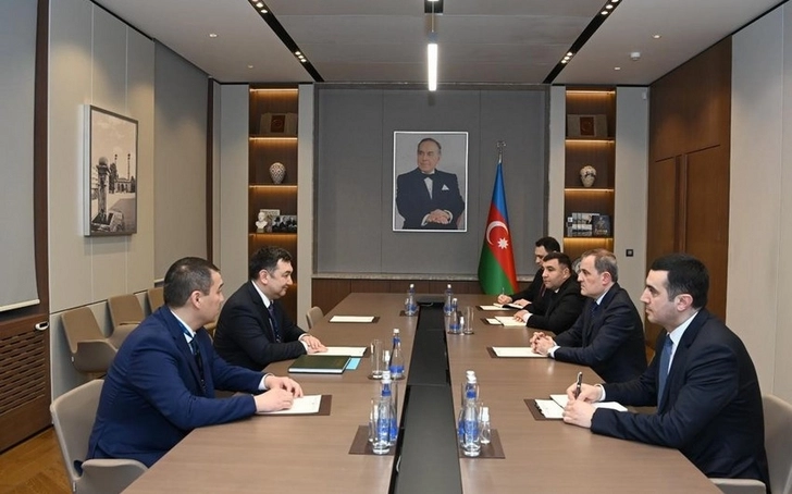 Джейхун Байрамов встретился с министром информации и соцразвития Казахстана - ФОТО