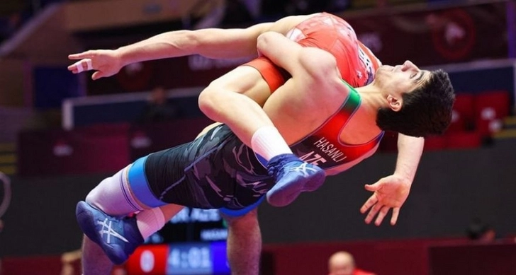 Азербайджанский борец вышел в финал молодежного чемпионата Европы по борьбе