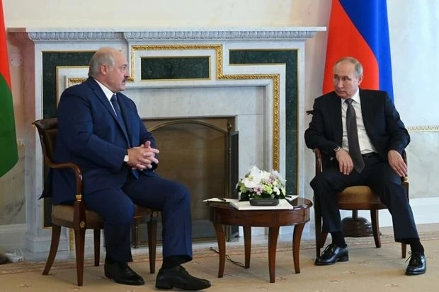 Лукашенко и Путин обсудили строительство транспортного коридора, который пройдет через Азербайджан