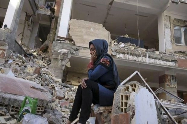 В Иране три человека погибли при обрушении жилого дома