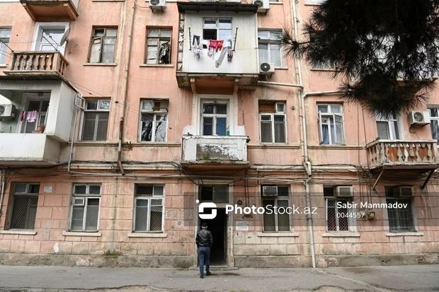Здание в Наримановском районе столицы может обрушиться в любой момент - ФОТОРЕПОРТАЖ