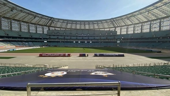 Бакинский олимпийский стадион украшен флагами Азербайджана и Турции - ФОТО