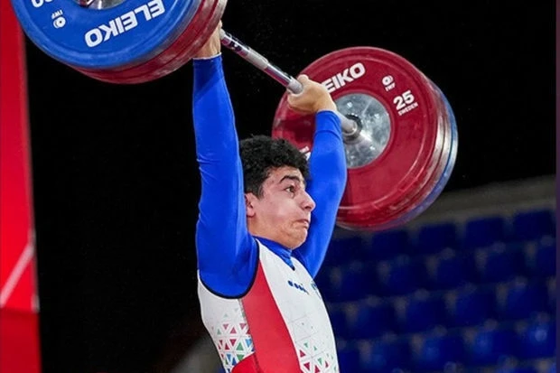 Азербайджанский атлет обновил два рекорда и завоевал три медали на первенстве мира