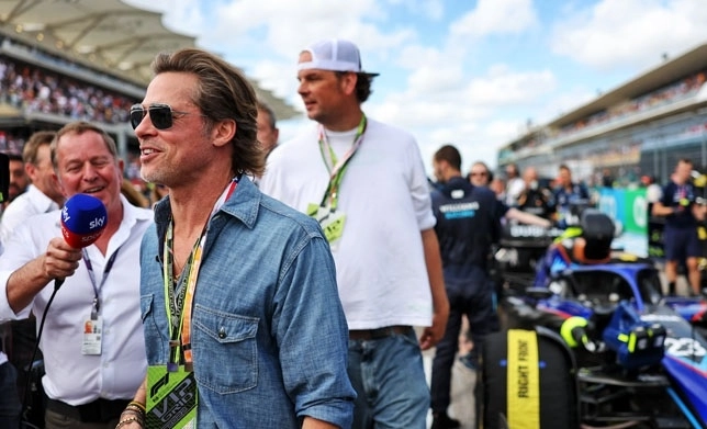 Брэд Питт примет участие в параде пилотов Гран-при «Формулы-1»