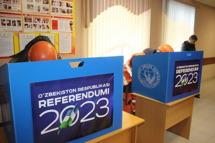 В Узбекистане проходит референдум по изменению конституции