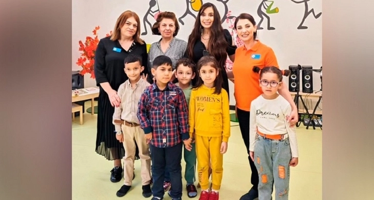 Лейла Алиева посетила Центр раннего вмешательства «Здоровое будущее детей» в Баку - ФОТО
