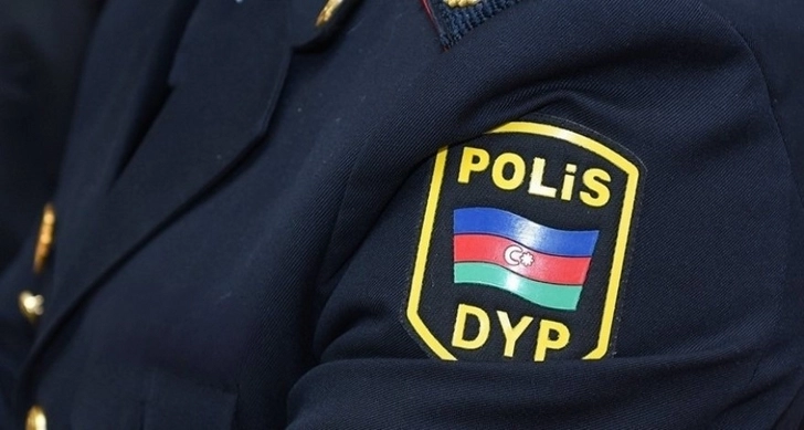 В Баку сотрудник полиции сбивший пешехода, объявлен в розыск - ФОТО