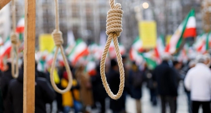 ЕС ввел санкции против пяти человек и двух организаций из Ирана за нарушения прав человека