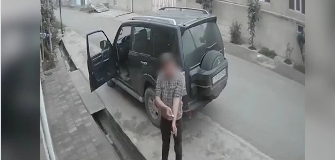 В Баку мужчина преследует экс-супругу и пытается покончить с собой - ОБНОВЛЕНО/ВИДЕО