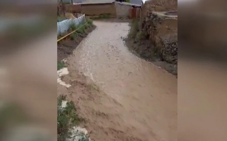 В Седерекском районе прошел сильный ливень, в некоторых районах сошли селевые потоки