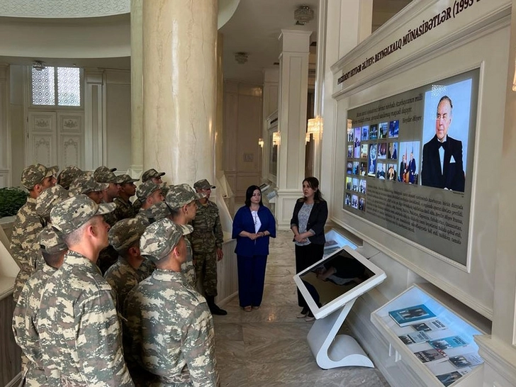 В азербайджанской армии состоялись мероприятия по случаю Дня независимости - ФОТО/ВИДЕО