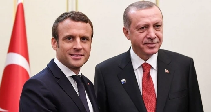 Эрдоган и Макрон обсудили двусторонние отношения
