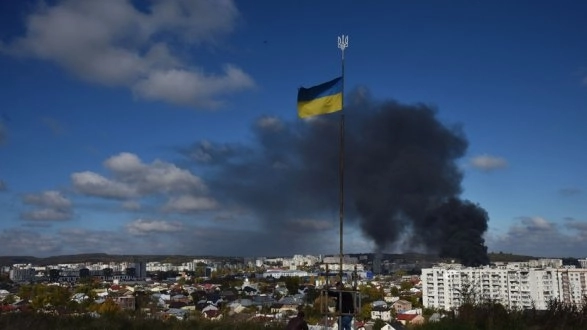 В Киеве и ряде областей Украины объявлена воздушная тревога, слышны взрывы