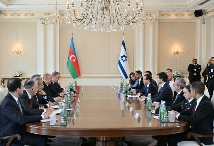 Состоялась встреча президента Ильхама Алиева и президента Ицхака Герцога в расширенном составе - ОБНОВЛЕНО