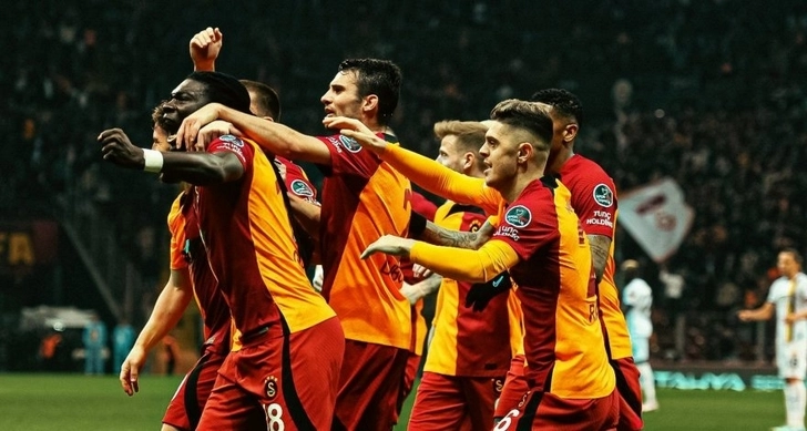 «Галатасарай» в 23-й раз в своей истории стал чемпионом Турции по футболу - ВИДЕО