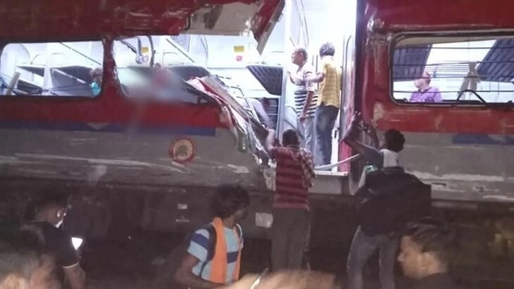 Число погибших при столкновении поездов в Индии возросло до 288, объявлен траур - ОБНОВЛЕНО- ФОТО/ВИДЕО