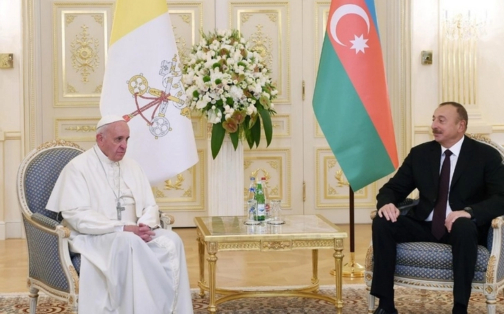 Папа Римский Франциск направил поздравительное письмо Ильхаму Алиеву