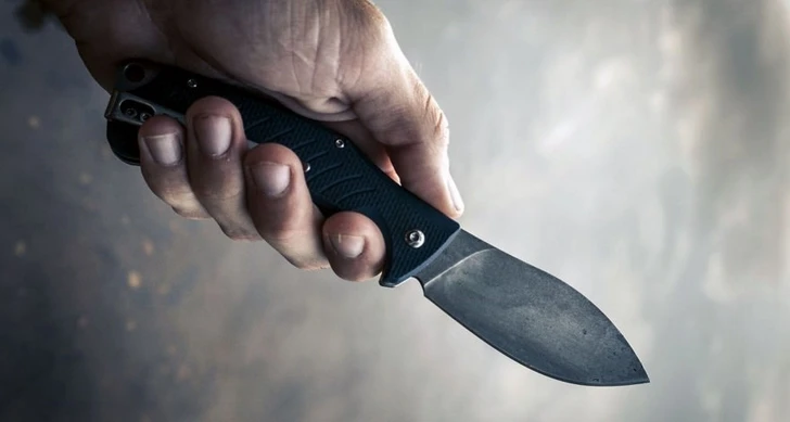 В Барде юноша ударил ножом пожилого мужчину
