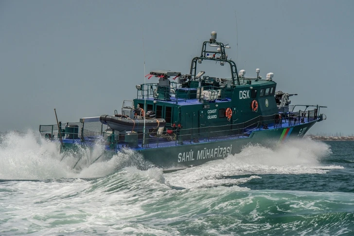 Задержаны лица, занимавшиеся рыбной ловлей в Каспийском море с использованием взрывчатых веществ - ФОТО