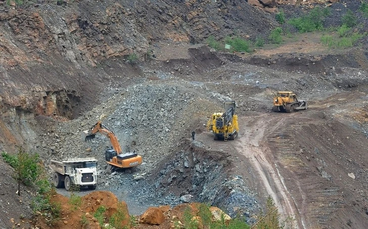 В Азербайджане введены в эксплуатацию пять месторождений полезных ископаемых
