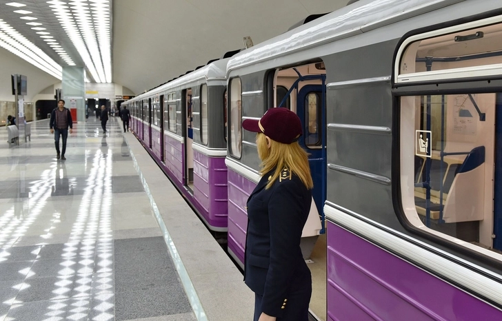 В бакинском метро можно будет оплатить проезд посредством QR-кода