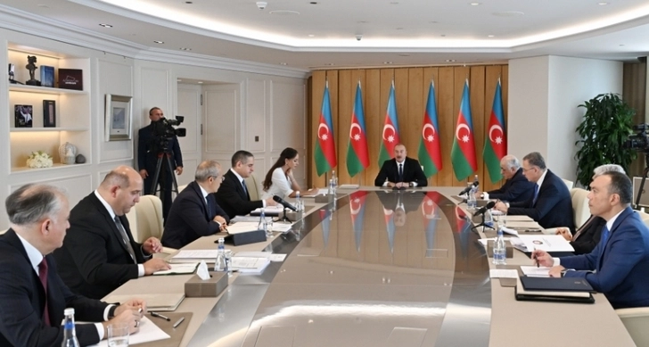 Президент: Профицит внешней торговли Азербайджана в первом полугодии составил около 10 миллиардов долларов