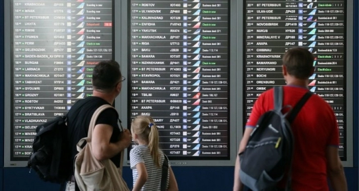 Массовая задержка и отмена рейсов в московских аэропортах