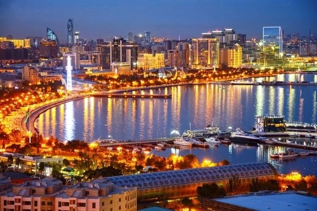 Баку - в тройке популярных среди россиян городов