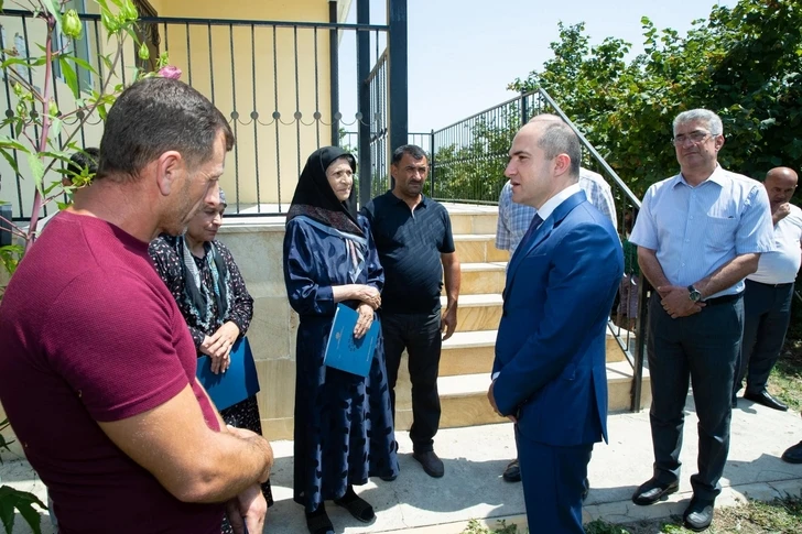 Семьям шехидов и инвалидам войны переданы еще 100 квартир и домов в Баку и регионах - ФОТО