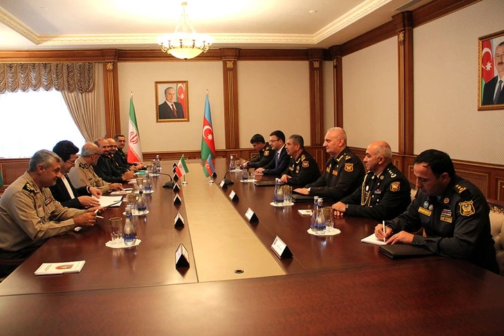 Министр обороны Азербайджана принял делегацию Вооруженных сил Ирана - ФОТО
