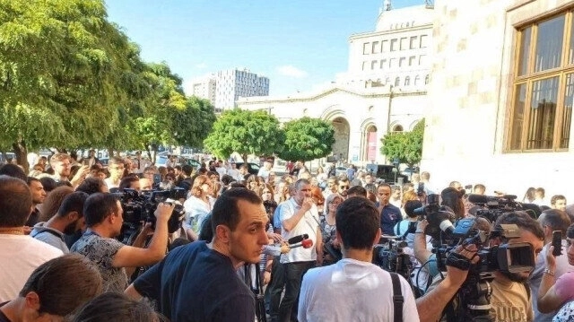 В центре Еревана началась очередная акция протеста