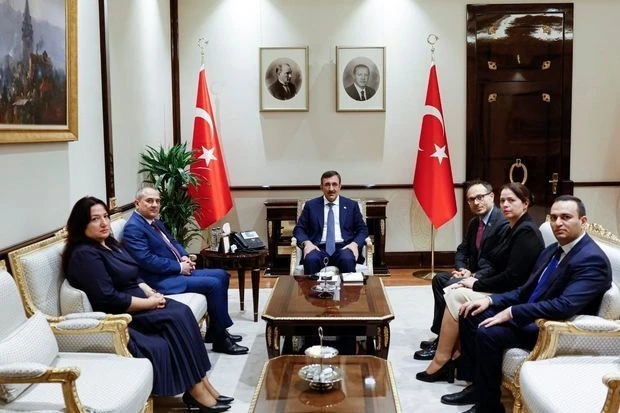 Зампредседателя ПЕА встретился с помощником президента Турции - ФОТО