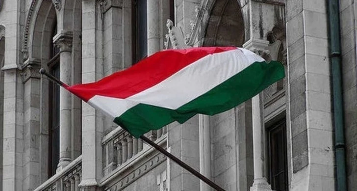 Парламент Венгрии отложил голосование по включению Швеции в НАТО
