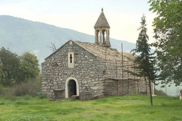Церковь Белого Креста - храм, который армяне пытались присвоить - ФОТО