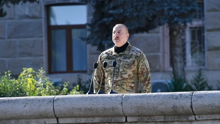 Ильхам Алиев: Мы приближали этот священный день каждый день, каждый час своим трудом, своей работой...