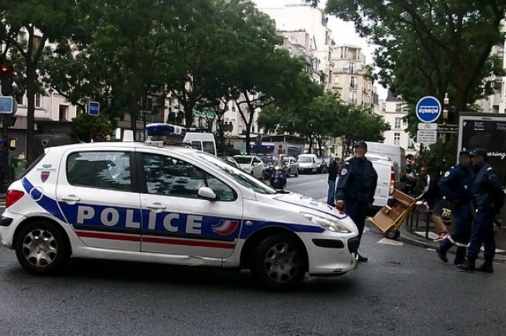 В Париже грабители украли товары на €600 тыс. из магазина предметов роскоши - ФОТО