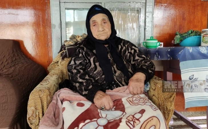 В Джалилабаде проголосовала 101-летний избиратель - ФОТО