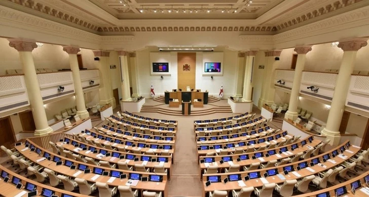 Парламент Грузии утвердил новый состав правительства во главе с премьером Кобахидзе
