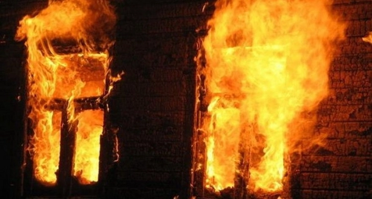 В Огузе сгорел сарай с находившимся внутри крупным рогатым скотом